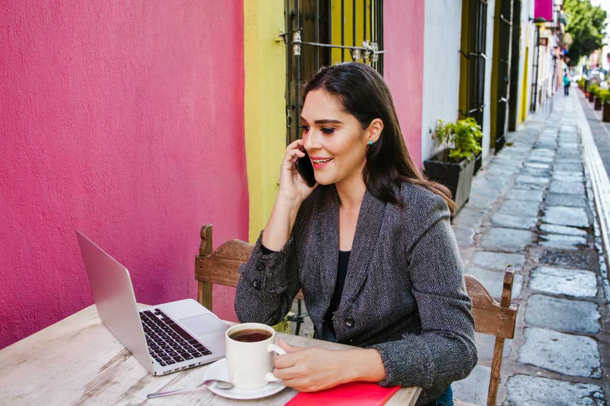Side Projects That Can Lead to Full-Blown Career Pivots 